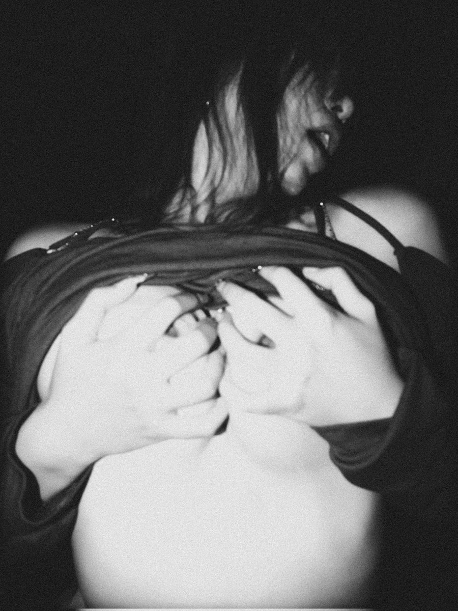 📷:<a href="/PandaPanda_L/">Panda.L</a>

<a href="/wqganenshi_/">有稿投😁</a> <a href="/tbzt2024/">推波助臀（接投稿）</a>
<a href="/007share/">007𝕏🟡（转推版）</a>  <a href="/Fengsiyuan/">Mr.死因</a>