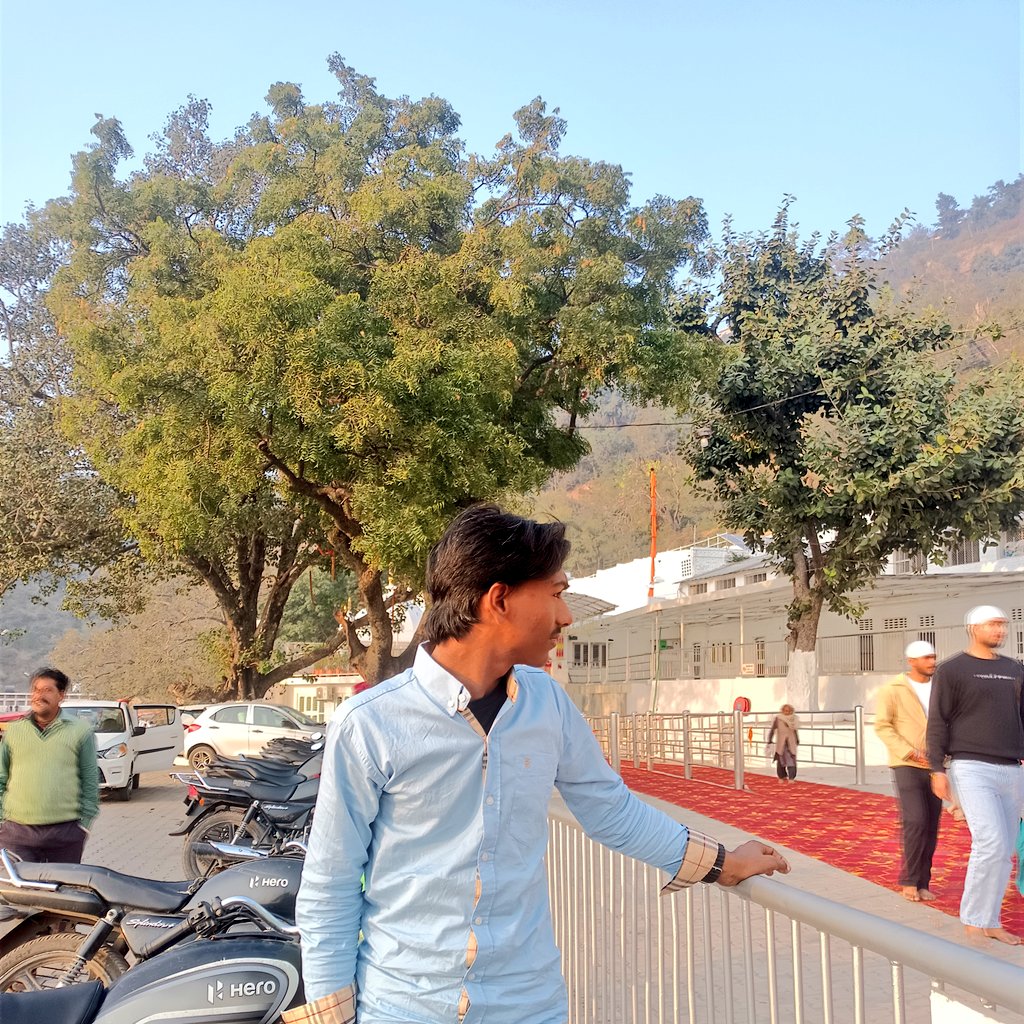 official_aamir's tweet photo. Mei https://t.co/ZlgEaWeB1U