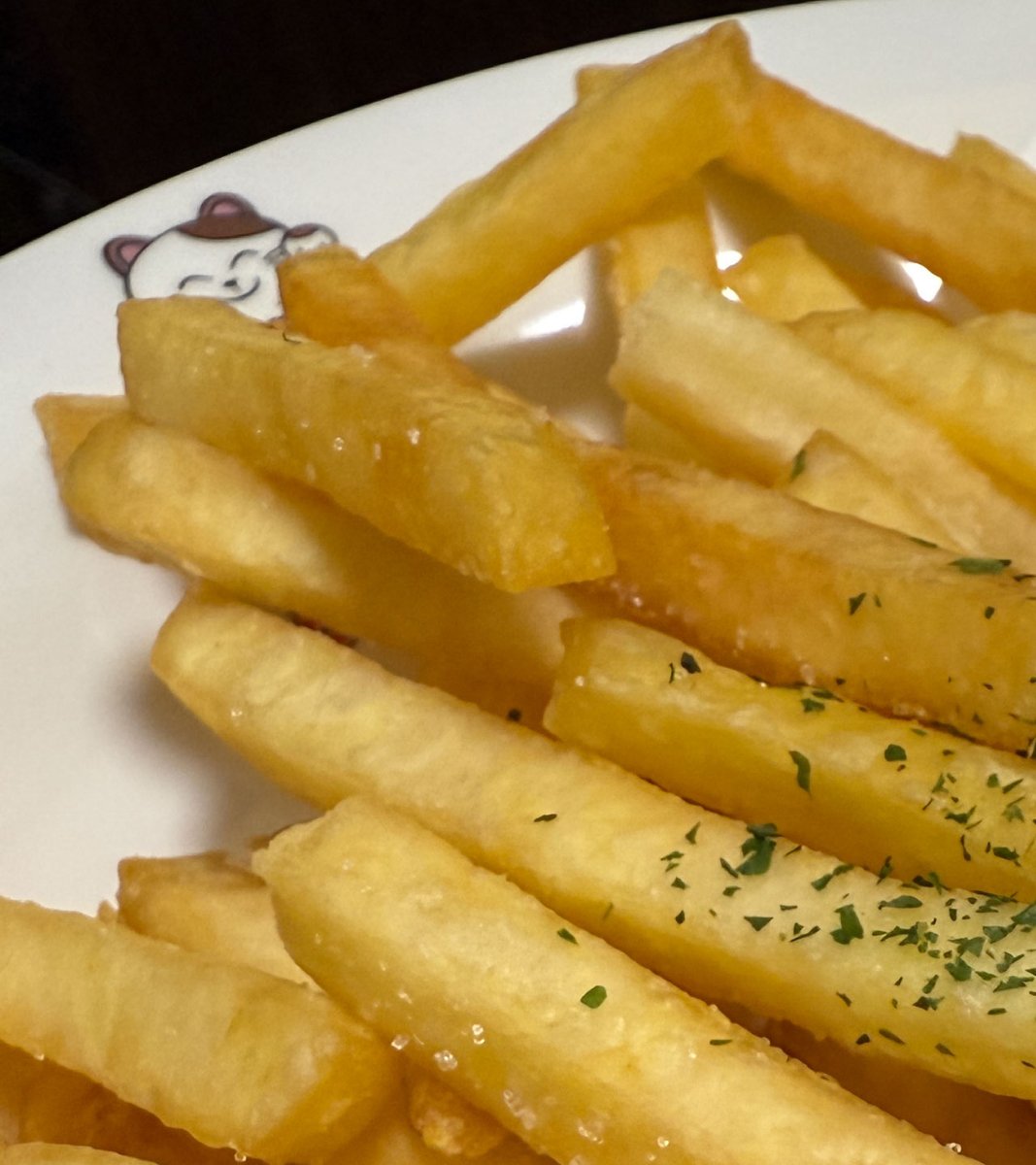 ポテト食べ放題🍟 好評実施中！！！ ※詳細は固定ツイートをみてね🐱