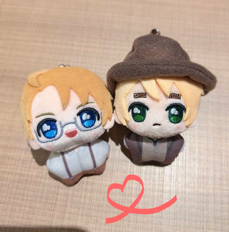 友人から小さき推し(ｱｻ)貰ったありがとう😭なにをどうしたらこうも可愛くなる？？？
5/6のスパコミはインテと同じサークルでお手伝いしてます。軍服アーサーでいる予定❗️