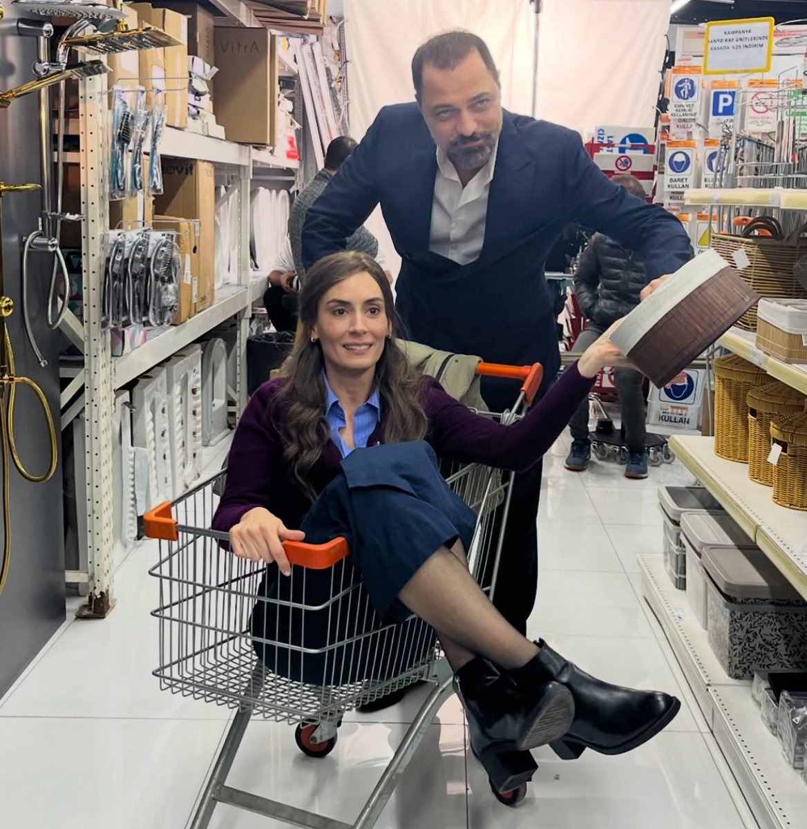 onlari ve ikinci sezonumuzu verir misiniz bize en acilinden ya yetti bu hasret