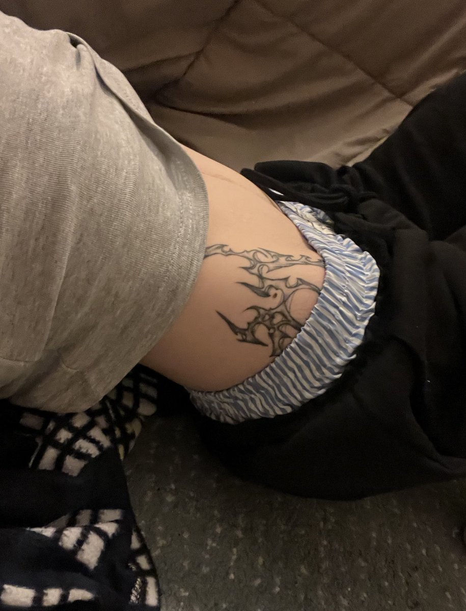 nicki ♡ ︎ tweet media