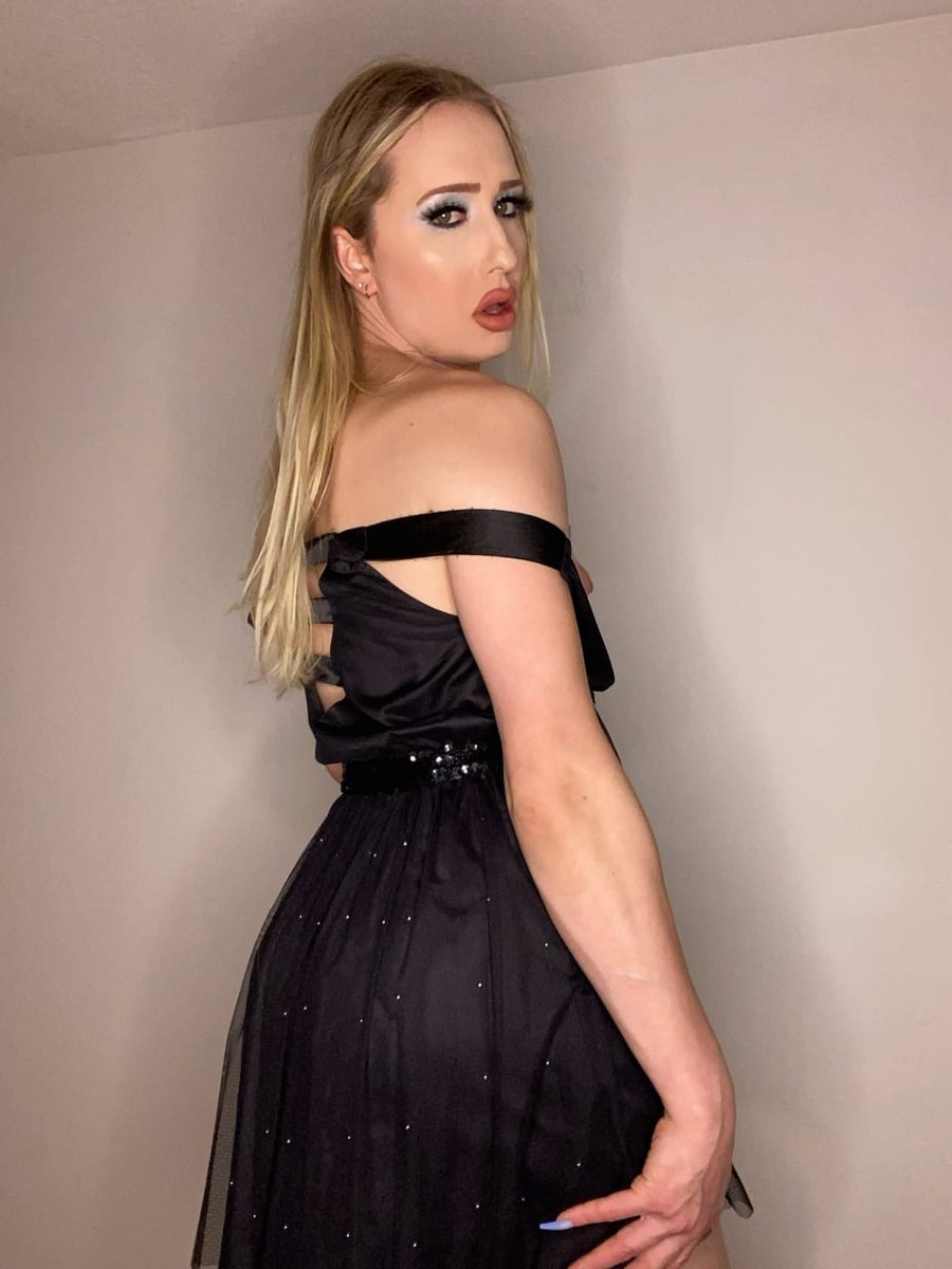 Jo_Collins30's tweet photo. Trans is beautiful 🏳️‍⚧️👸 https://t.co/TkLykzAWhz