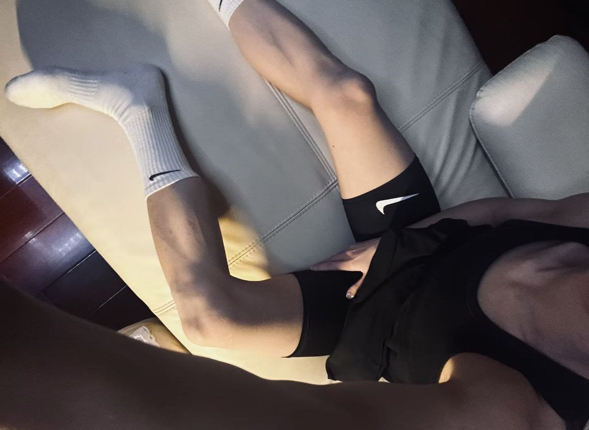 值日班长 tweet media