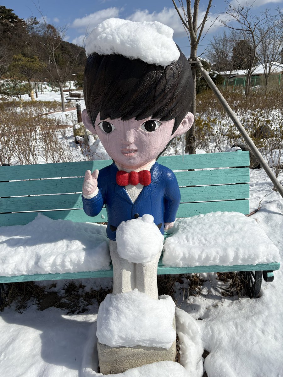 tsutsu0216's tweet image. とっても行きたかった光州✨
ユノの故郷を巡って来た
ここに通いながら夢を追いかけてたんだと
思うと涙が😭
雪を被ったレアなユノ😍
この後、ちゃんと雪は払ってあげました👍
ユノの右手はあのまま🙄
#UKNOW #유노윤호 
#Stretch #UKNOW_Stretch
#IKNOW #UKNOW_IKNOW
#TVXQ! #동방신기 #東方神起