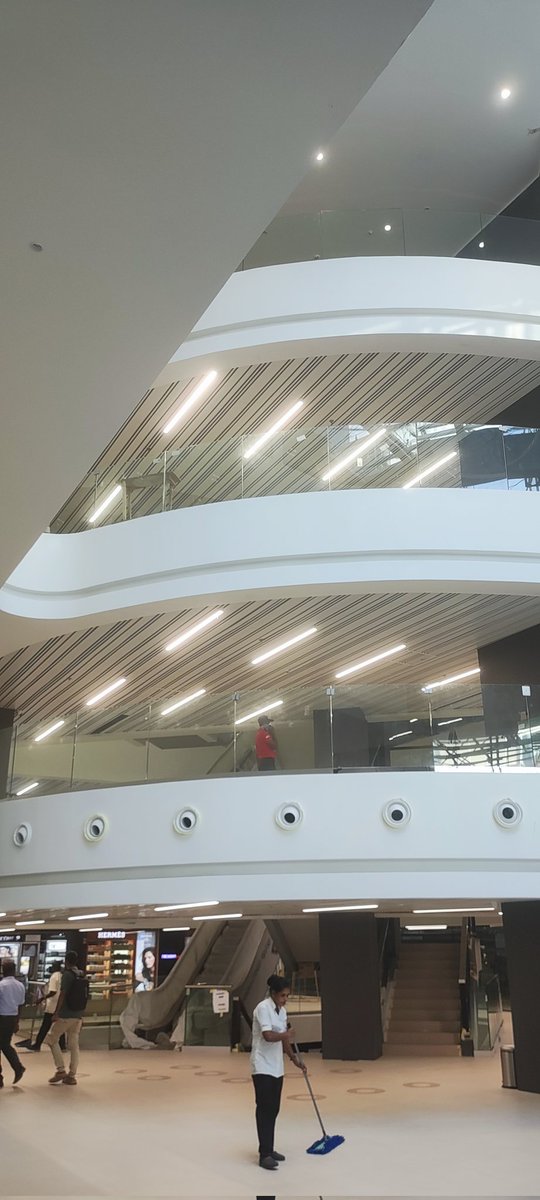 WrongLK's tweet photo. The facelift on Majestic City is quite impressive.
It's going to be 🔥
So much light airy feeling, affordable stores with merchandise working people can afford, a food court that offers extreme value for money, and a cinema with parking that doesn't break the bank.
Majestic https://t.co/Ft18vFAtCS