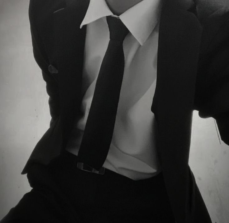 — . ‎ ‎ ‎ ‎ ‎ ‎ ‎ ‎ 𝐀 𝓦͟O𝐋𝐅𝐈𝐒𝐇 𝐌𝐈𝐍𝐃. 狼 tweet media