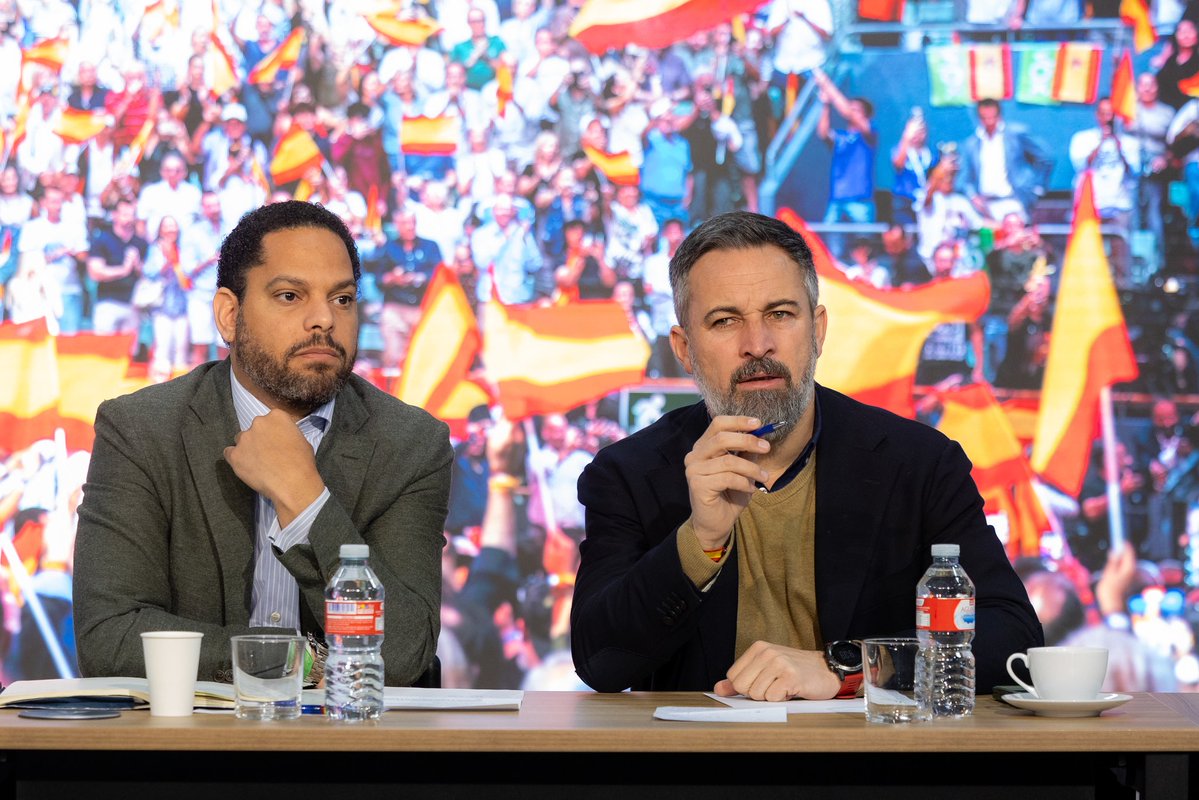 Reunión conjunta del Comité Ejecutivo Nacional y del Comité de Acción Política de VOX para analizar los resultados de #Aragón y para elegir los candidatos de #CastillaYLeón