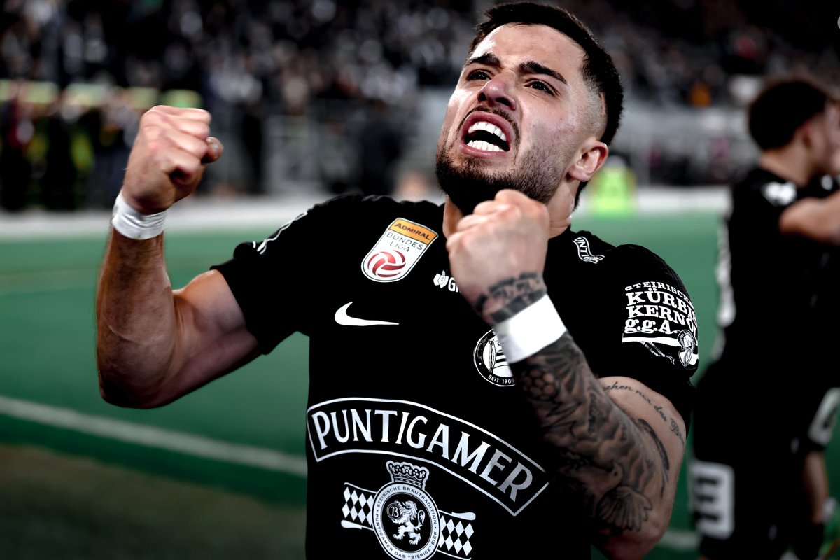 SKSturm's tweet image. War das gestern wichtig und hart erkämpft – den Spielbericht vom Sieg im Abnutzungskampf powered by Energie Steiermark gibt's hier! 🙌 #sturmgraz #AdmiralBL #STUSVR 

📰 bit.ly/HeimsiegvsRied