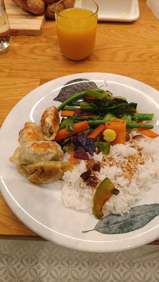 At MASECO Private Wealth, we know the January Blues can feel particularly tough, so our Culture Committee stepped in with a thoughtful start‑of‑year treat. This January, with the help of Ding Dong Dim Sum, our team received a full dim sum dinner kit delivered straight to their