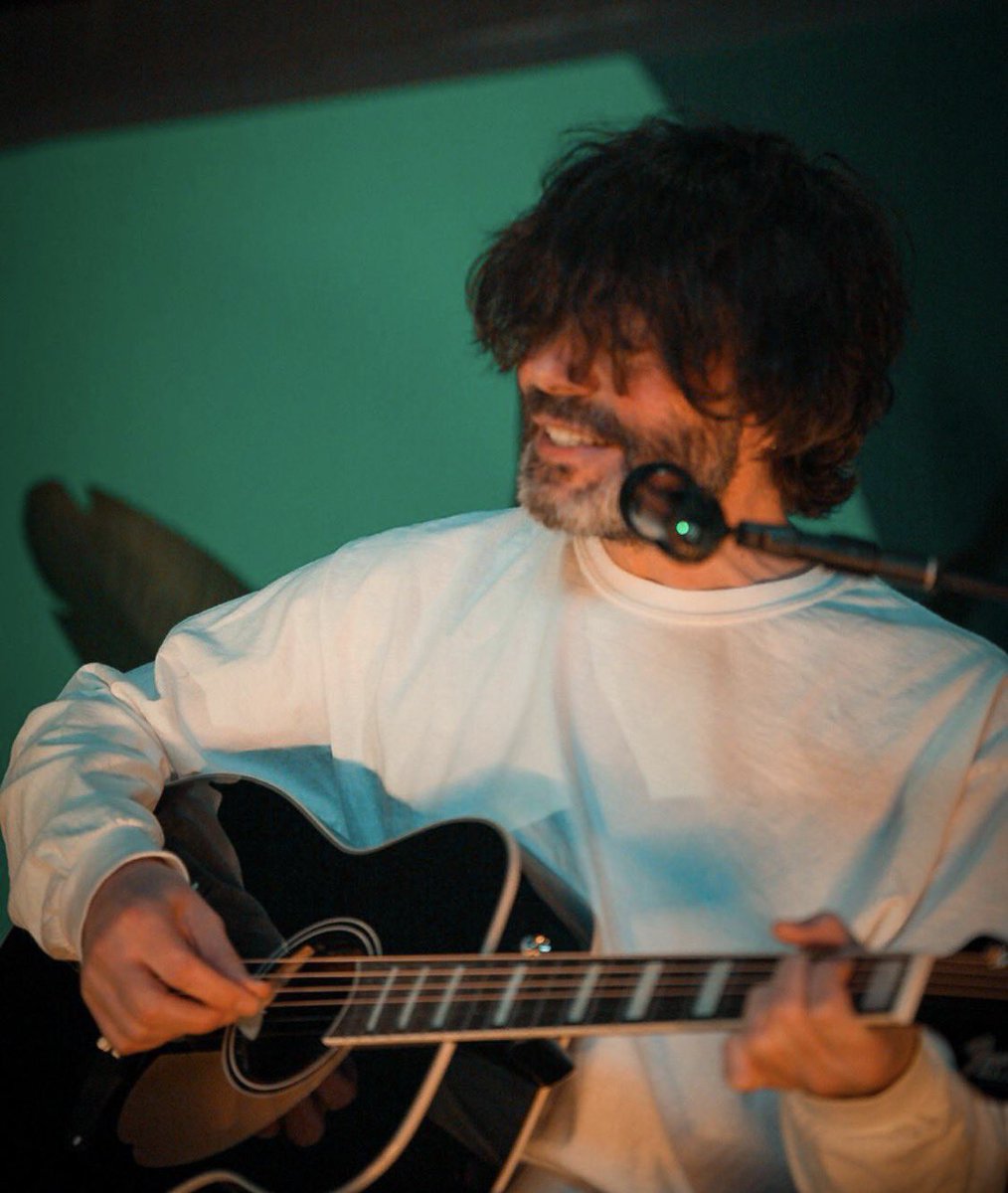 Tim Burgess tweet media