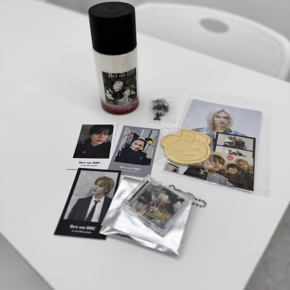 사실 어떠한 사유로 알게 되어서 응원차 꼭 가려고 생각했던 곳 럭드 종류가 많아서 중복 걸려도 매우 행복해씀 그리고 할리갈리 실물 진짜 귀여워서 갖고 싶게 만듦...

#이번_판은_배복클에게_올인