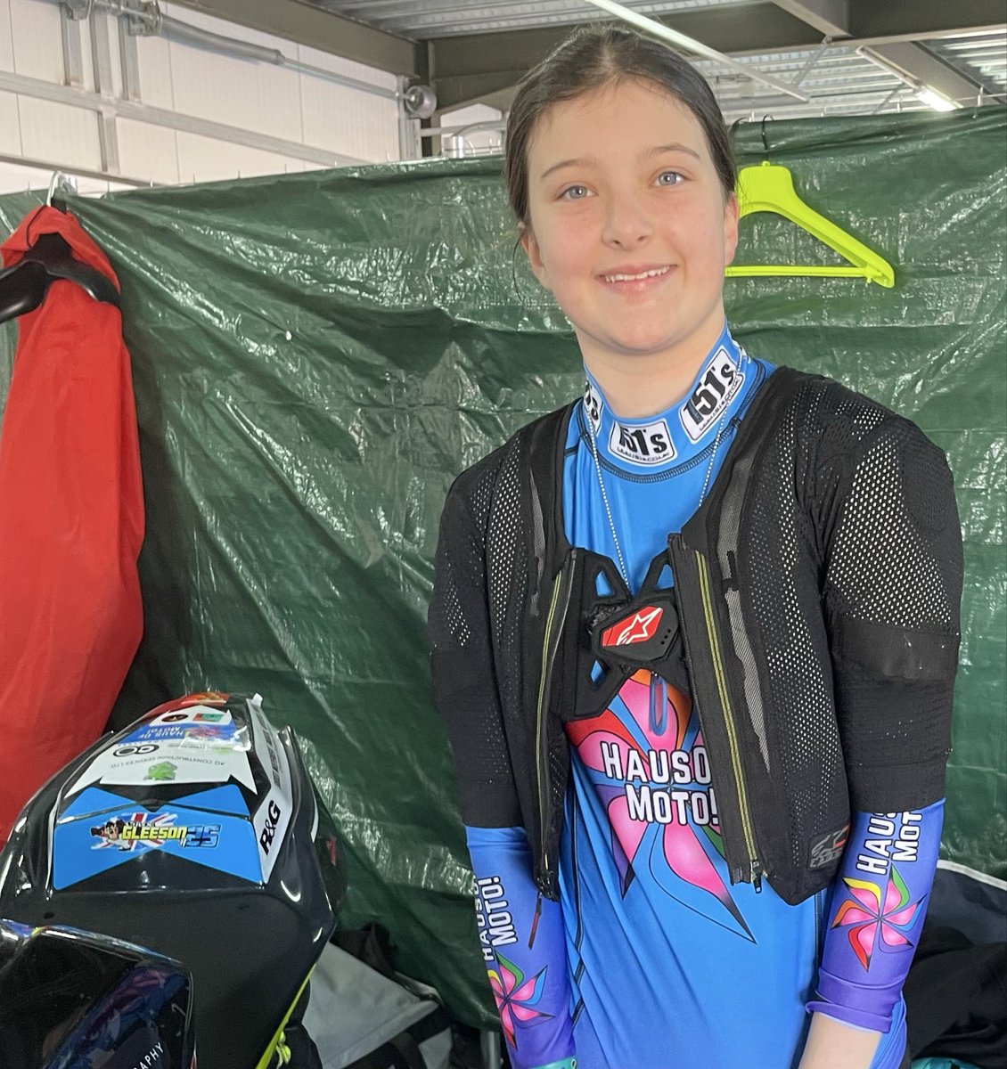ChloeGleeson25's tweet photo. Thank you @HausOfMoto & https://t.co/Qfl7ts9kvW for my awesome custom base layers!
#grateful #thankyou #wintertesting #spain https://t.co/roWclejL1b