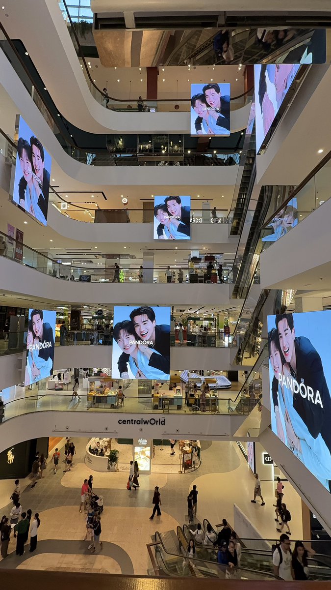 แอบไปถ่ายมาเพิ่มม เห็นหน้าเจ่งปุ๋งบนนี้กี่ทีก็ภูมิใจ 🥺🥺

#PandoraxKengNamping #PandoraThailand
#KengNamping #เก่งน้ำปิง  
#KengHarit ♡ #nampingster