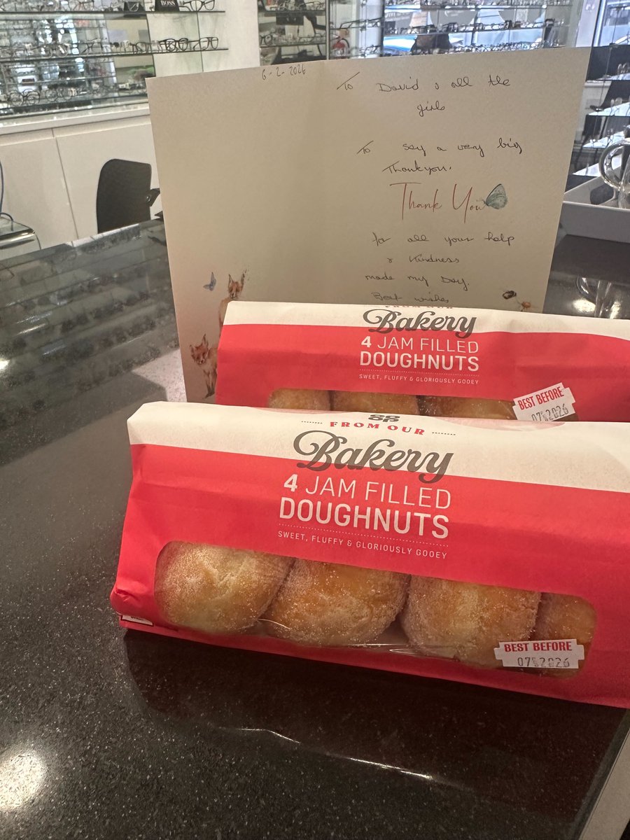 SelectSpecs tweet media