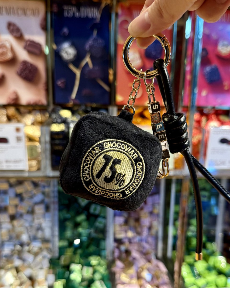 DON'T MISS IT! チョコビアがバッグチャーム、もうゲットしていただき