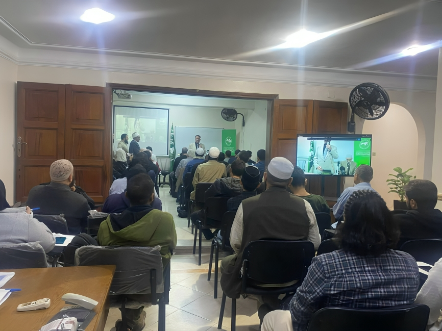 IARMSS's tweet image. انطلاق دورة تحقيق النص التراثي
انطلقت اليوم فعاليات الدورة التدريبية  "تحقيق النص التراثي" التي ينظمها المعهد، وافتتحها سعادة مدير المعهد الأستاذ الدكتور موسى الحوري، بمشاركة 120 متدربًا حضوريا وعن بُعد، وعلى مدار 4 أيام تدريبية.