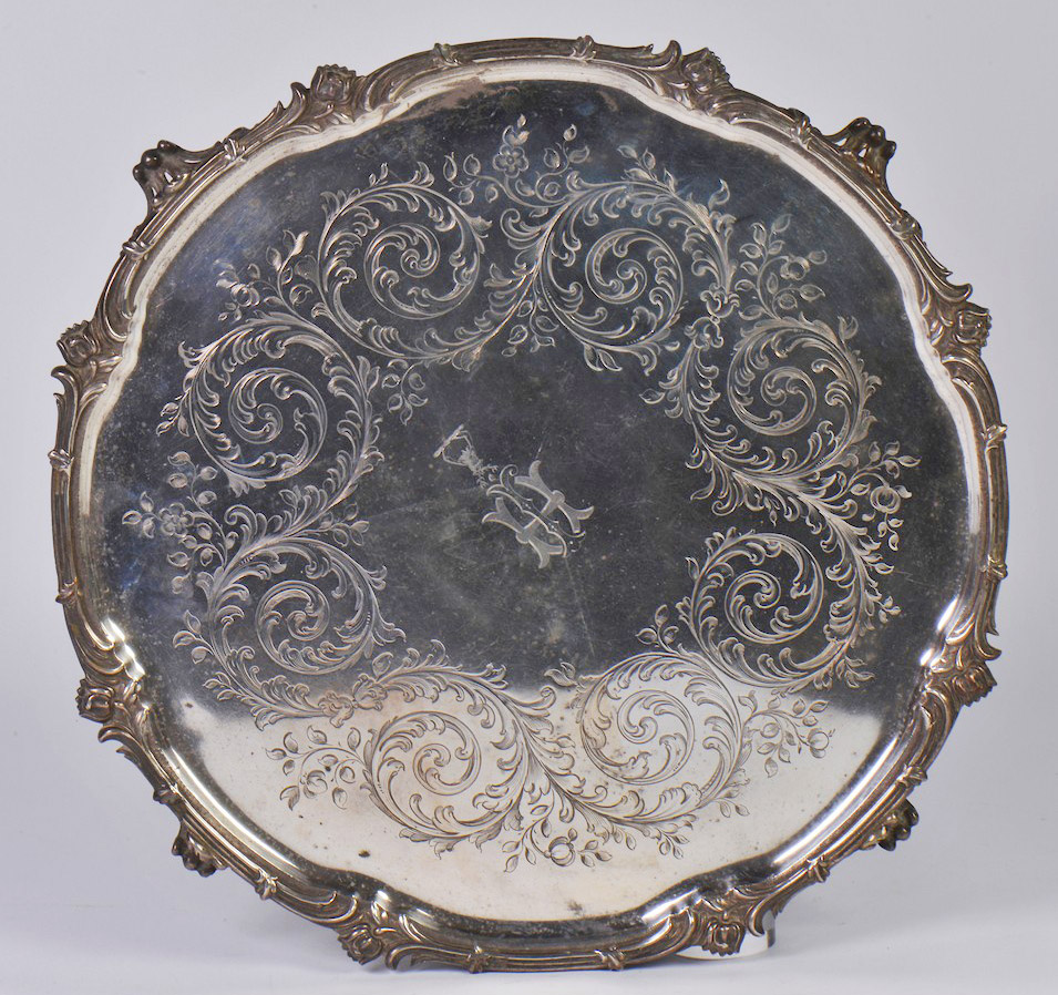 LymAuctions's tweet image. SOLD in our last two-day auction:
A Large Benjamin Smith III 1845 Silver Salver. Weight: 1873g. Diameter 40.5cm. SOLD: £4,470
#silver #salver #solidsilver