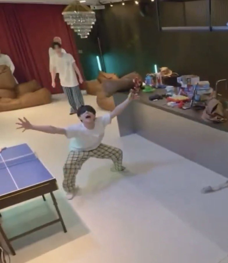 ジェム tweet media