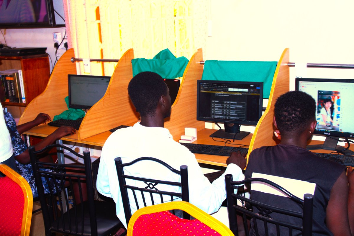 Kuba Makerspace tweet media