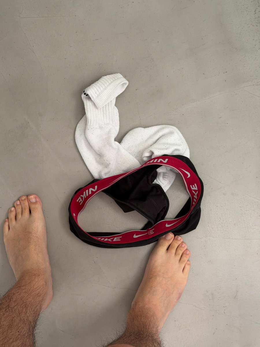 Alexisillan's tweet photo. Entrenamiento acabado 🚿 https://t.co/QxttkaPQeO