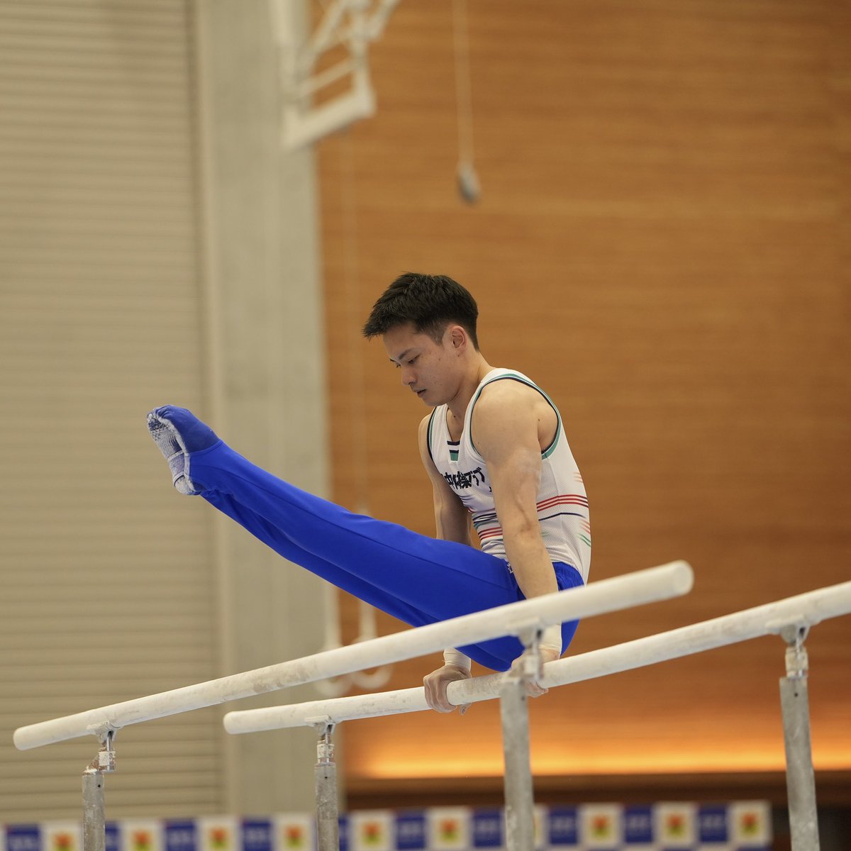 tanaka_club_'s tweet photo. 【第1回 Onward Apparatus Championships @ TGA】

#田中佑典 選手
平行棒  6位 12.533点
鉄   棒   6位 14.666点

ファンの皆様のご協力あってこその素敵な大会に佑典選手も出場させていただき、新しい技や構成に挑戦し、持ち味の美しさを披露しました。
今年初戦応援ありがとうございました！

#OAC https://t.co/LA8xnZBTTW