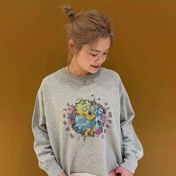 BEAMS_JP's tweet photo. 〈GOOD ROCK SPEED × Ray BEAMS〉
愛されキャラを纏う💖
特別なデザイン別注スウェット💯 

古着のような表情がコーディネートに「抜け感」をプラス❣
シーズンを問わず長く着用できる快適な生地感です✨️
アイテムはこちら✔
🔗 https://t.co/WVHAgDSaeb

©︎2025 DHX Worldwide Limited dba WildBrain.
The Simpsons TM & © 20th Television
@RayRayRayBEAMS
#グッドロックスピード
#ビームス