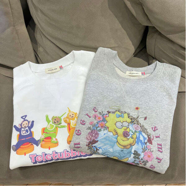 BEAMS_JP's tweet photo. 〈GOOD ROCK SPEED × Ray BEAMS〉
愛されキャラを纏う💖
特別なデザイン別注スウェット💯 

古着のような表情がコーディネートに「抜け感」をプラス❣
シーズンを問わず長く着用できる快適な生地感です✨️
アイテムはこちら✔
🔗 https://t.co/WVHAgDSaeb

©︎2025 DHX Worldwide Limited dba WildBrain.
The Simpsons TM & © 20th Television
@RayRayRayBEAMS
#グッドロックスピード
#ビームス