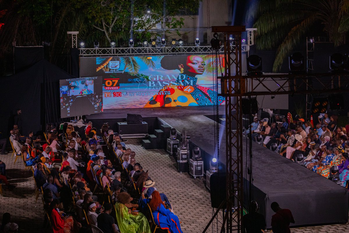 JLMoulot's tweet photo. ✨Samedi 7 février 2026, j’ai été heureux de prendre part à la 4ᵉ édition du #FashionDay, un rendez-vous désormais incontournable à #GrandBassam où la mode et la culture se rencontrent dans un cadre emblématique.
#Mode #Culture #Patrimoine #Créativité https://t.co/so26ZRMTSr
