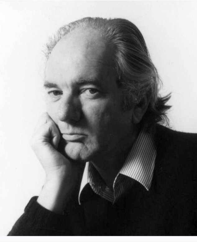 Şubatta doğdu şubatta öldü. (9-12 şubat) Öfkesi yatışmazların, uzlaşmazların, başka yola gidenlerin ustası, yol arkadaşı...
Thomas Bernhard, Thomas Bernhard'dır. 
Ne mutlu onu bulana, okuyana, anlayana... Ruhu şen olsun.