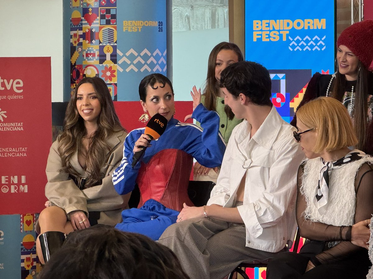 Rosalinda Galán: 'Sinceramente, me he cascado medio lorazepam esta mañana. Me han venido los pensamientos intrusivos pero espero que se hayan ido. Me quería ir a correr y no era hora' #BenidormFest2026