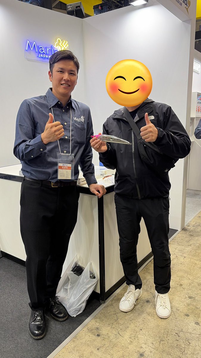 atsc5000's tweet photo. フィッシングショー2026

株式会社ヤマリアのスタッフの宮下君。
とーーっても優しい！
五島列島の撮影を終えて横須賀の本社に転勤してきたらしい。

ホームの三浦半島で一緒に釣りしたいな。

@YAMASHITA_Maria https://t.co/ntYsS9F1O8