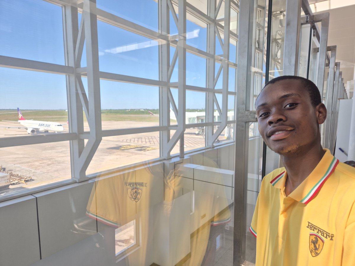 BitcoinFamba's tweet photo. From Mozambique 🇲🇿 @BitcoinFamba has pushed to send our first young software developer & builder Custodio @CustCoding  to attend in-person the @FreeRoutingAf Bitcoin Lightning Developer Bootcamp in Johannesburg South Africa 🇿🇦

Important to mention that this is Custodio @CustCoding first time ever travelling abroad out of Mozambique, first time in an aeroplane, and he is travelling with zero fiat currency whatsoever, with no paper, no VISA payment, living completely only in bitcoin.

Please share your support his way on his epic Bitcoin journey ❤️‍🔥
⚡️ cust_coding@blink.sv

Thank you @btrustteam @btrust_builders @OpenSats @afribitcoiners @abcptza and all the organisers for making this Bitcoin Training Event possible.

Lets Go Mozambique !!
📖 📚 ⚡️✊🏽 🌍 🧡 🇲🇿