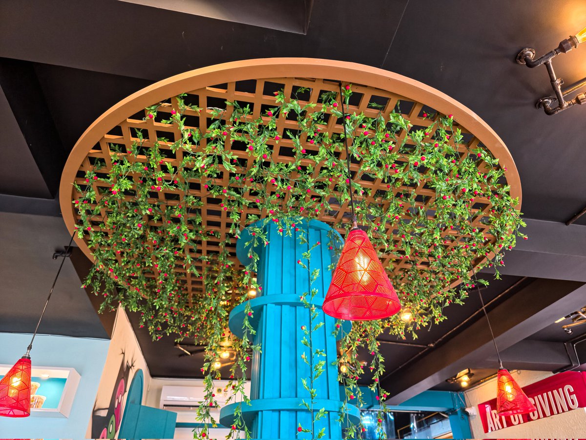 imalayamohanty's tweet photo. Aesthetics of a restaurant at Bhubaneswar.
#Smileplease cafe by @sabyaactor and @architaworld
@manas_muduli
Food was good 👍
@BBSRBuzz
Pics #ShotOnSnapdragon
#S25U
@Snapdragon
@Wvisioncreation
@drramyamurali
@Chaitan14103982
@amritashya https://t.co/WDNRx55ufe