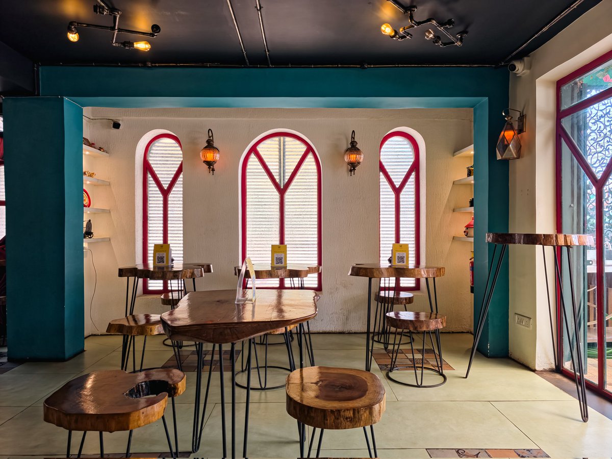 imalayamohanty's tweet photo. Aesthetics of a restaurant at Bhubaneswar.
#Smileplease cafe by @sabyaactor and @architaworld
@manas_muduli
Food was good 👍
@BBSRBuzz
Pics #ShotOnSnapdragon
#S25U
@Snapdragon
@Wvisioncreation
@drramyamurali
@Chaitan14103982
@amritashya https://t.co/WDNRx55ufe