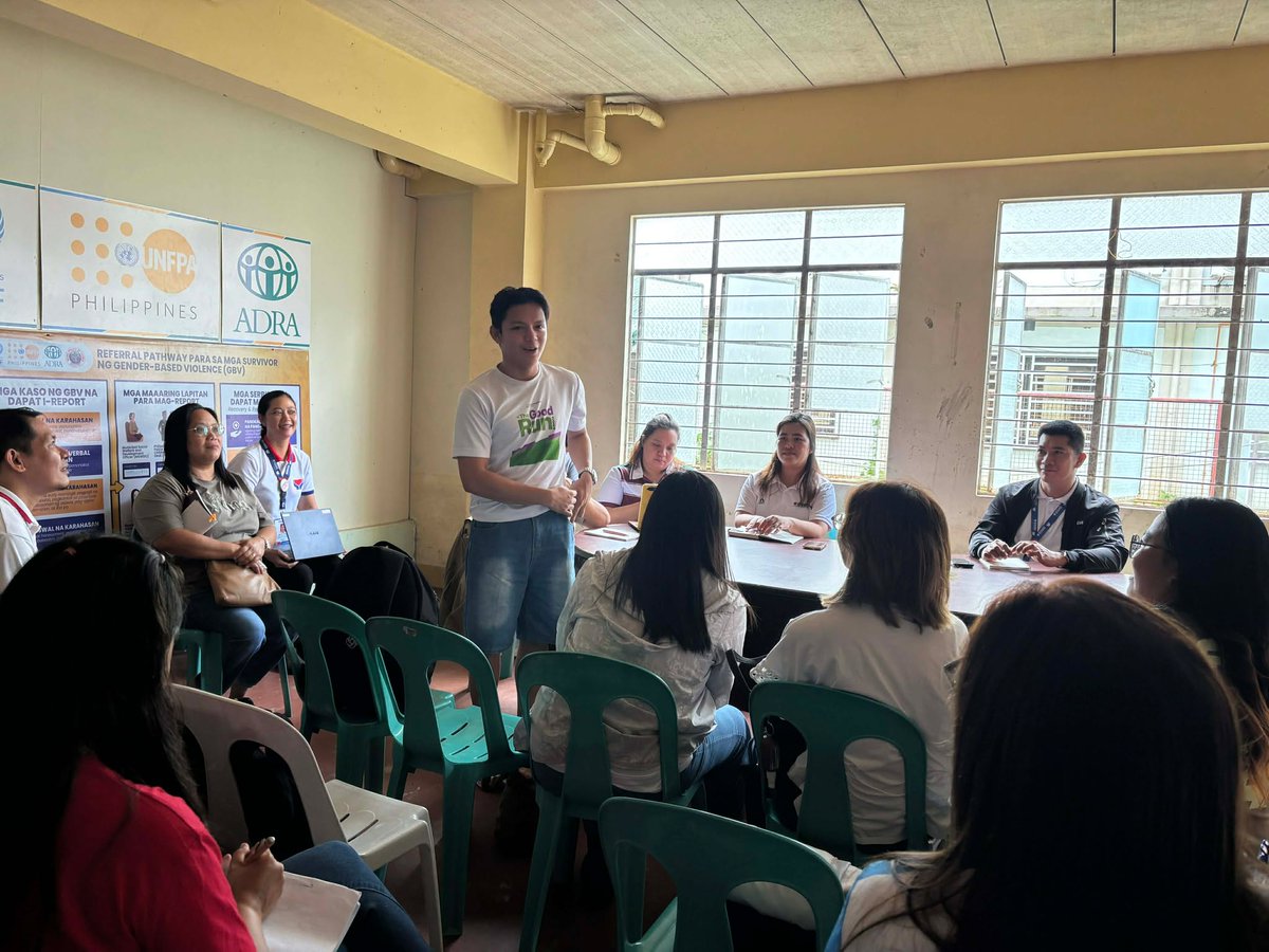 dswdfo5's tweet photo. 𝗗𝗦𝗪𝗗 𝗣𝗥𝗘𝗦𝗦 𝗥𝗘𝗟𝗘𝗔𝗦𝗘: DSWD Field Office V hosts UP CSWCD students for the KALAHI-CIDSS Partnership

READ THE FULL STORY AT: https://t.co/4F44X1GWi0

#BawatBuhayMahalagaSaDSWD
#MagKALAHITayoPilipinas https://t.co/qidD4aOyJJ