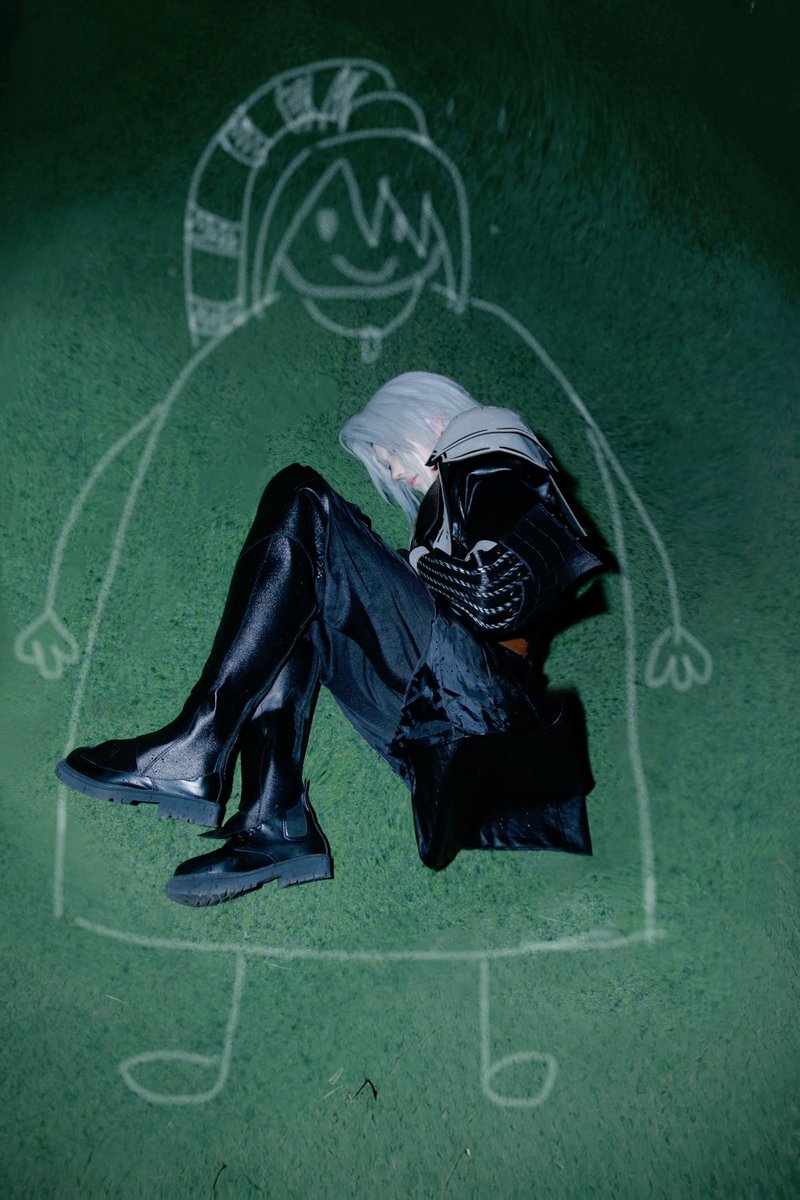#Sephiroth #cosplay  很喜欢这个构图，希望萨菲罗斯幸福