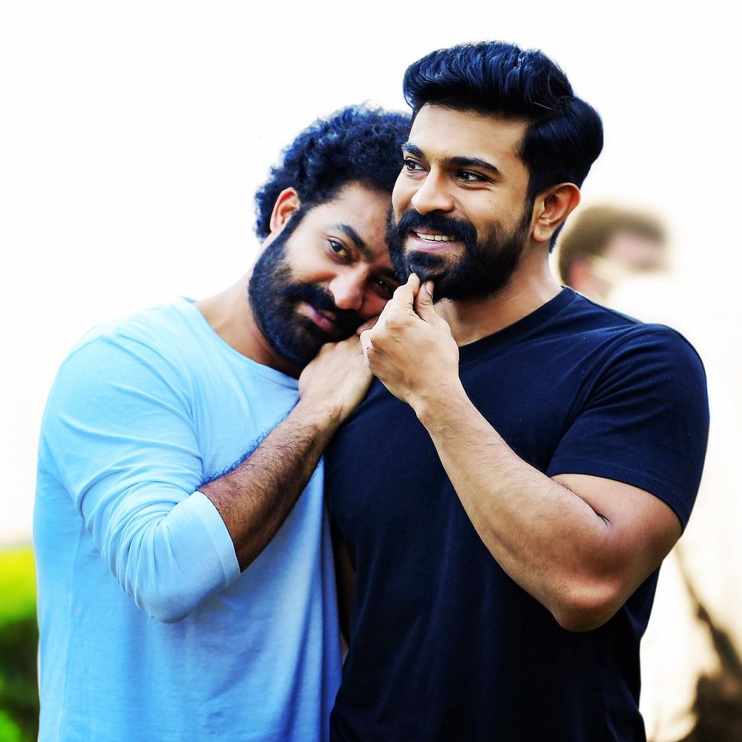 NTR_fan__9999's tweet photo. Oka 3-4 Days nunchi chustunna TL antha #NTRC bonding mamulu ga ledhu,not only RC fans but many mega fans are supporting🫂❤️❤️
#Peddi ki duty chestha gattiga💥🔥🔥 https://t.co/YmswjUqC7Z