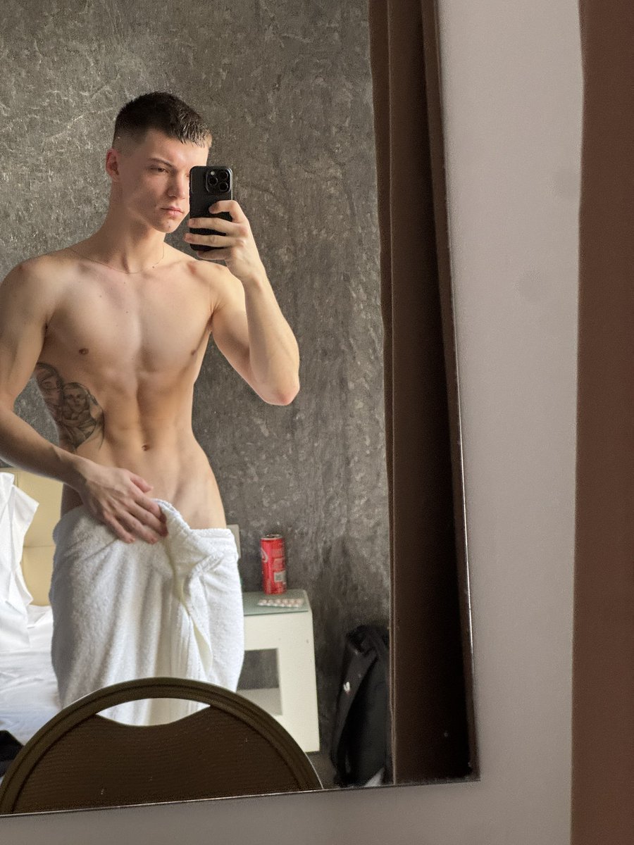 yozzev47298's tweet photo. Yozzev is one week in Malta subs 😈
Dm me for cam sessions or life meetings

#payslave #humiliatedsub
#submissivemale #loserpaypig
#obedientsub #findom
#financialdomination #femdom
#paypig #paypigs
#cashslave

@topalphamales @Toeypromo @ScallySketch @diamond__here @slave_here @findomfan420 @HellGodsPro @master_updates 
@trusted_alphas @PromoJacked 
@findomfan420 @FitAlphasPromo 
@THUGFEETKINGS_ @CashMasterSupp @hotfitmenonly