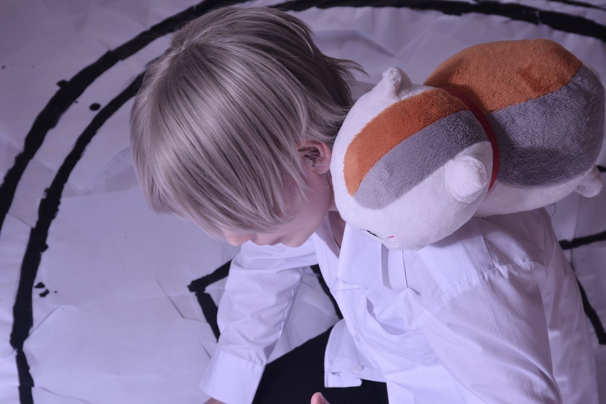 cosplay 夏目友人帳　『仮家①』　
夏目貴志

||---

　　　　　　　　先生、妖の記憶が
　　　　　　　　一瞬見えたんだ
　　　　　　レイコさんの追い払い方も
　　　　　　　　　　少し見えた

　　　　　　　　　　　　　　　　　　　　　　---||

p <a href="/Ryu_ki___S/">龍伐🐉</a>