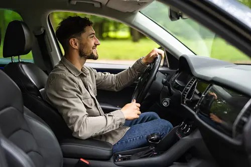BritSafe's tweet image. Young drivers are 3x more likely to be involved in serious collisions. 🚗

Read this piece from Simon Turner on what employers should do to shape the safety of young drivers  

ow.ly/NMAF50YbzNr

#SHWLive #RoadSafety #HSEQ #YoungDrivers