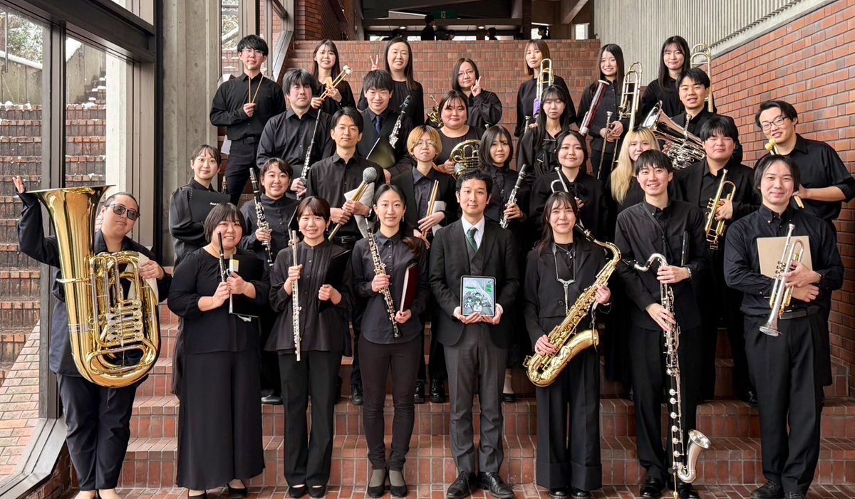 GreenTeaWO's tweet photo. 指揮者はサックス奏者の吉尾悠希さんでした！今回、指揮を振るためにレッスンにも通ったそうで…ありがとうございました！
また一緒に音楽やりましょう🎷 https://t.co/VSe2tnlRMQ