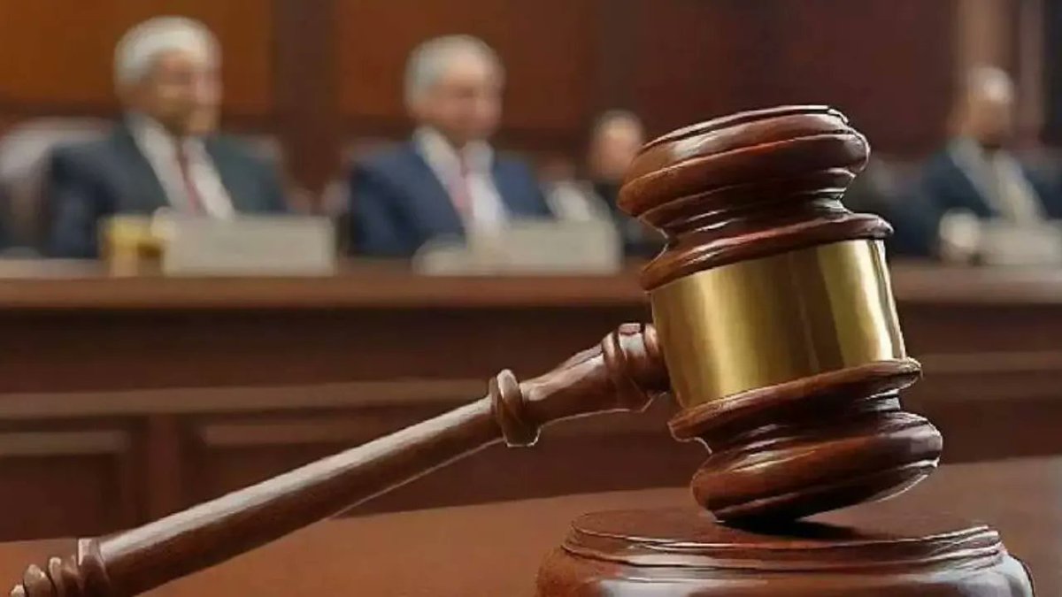 BestMediaInfo's tweet photo. SC postpones Meta, WhatsApp pleas on Rs 213 crore CCI penalty over privacy rules 

https://t.co/Jg319LzqSx 

#consumerprivacy #dataprivacylaws #dataprivacy #userdata #NCLAT #dispute #CCI #SupremeCourt #WhatsApp #Meta https://t.co/IGRLr2Ltby