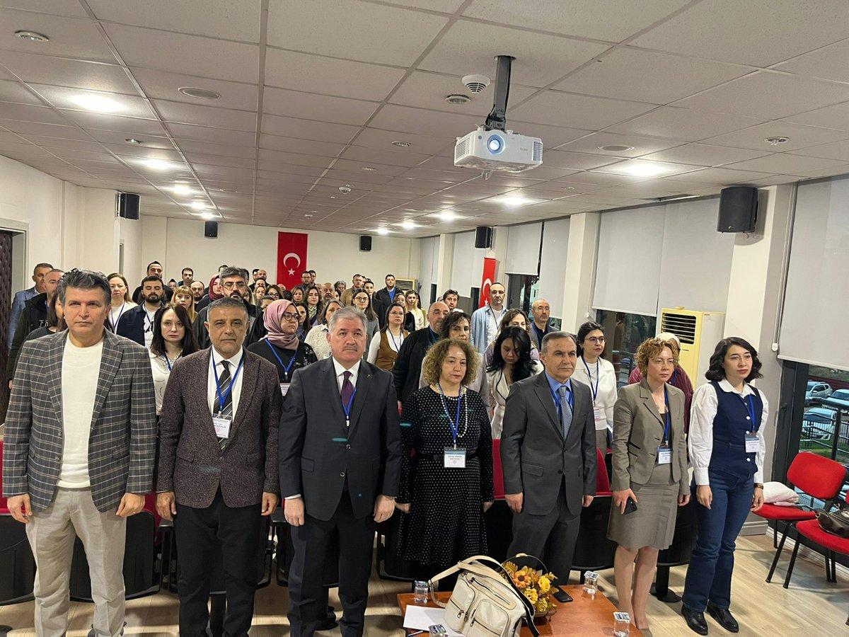 meb_ttkb's tweet photo. Başkanlığımızca düzenlenen “Araştırma Uygulama İzinleri ve Bilimsel Toplantılara Katılım Kursu” Mersin’de başladı. @tcmeb 
Detaylar👉🏻https://t.co/7e5YOcUAHe https://t.co/dVxFZqVQ1V