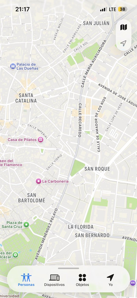 ¡Hola! Somos dos amigas que buscamos una tercera persona para compartir piso. 

El precio sería de 250€ (agua y comunidad incluidos) en el barrio de San Roque (Sevilla). 

La entrada sería para marzo.
Si estás interesado, me puedes escribir por aquí😊

¡Agradecemos difusión!✨