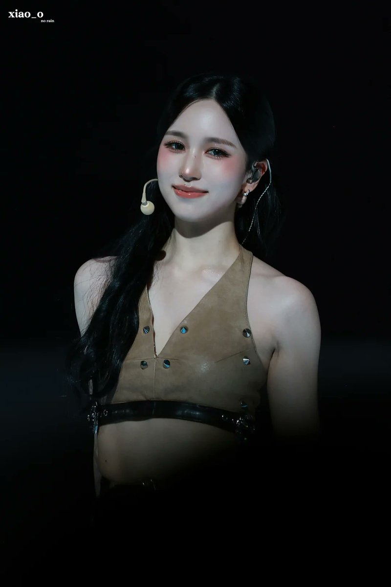 stanstuckinbed's tweet photo. beautiful NON AI photos of mina 

From rednote xiao_o https://t.co/4XJ6YmQA2s