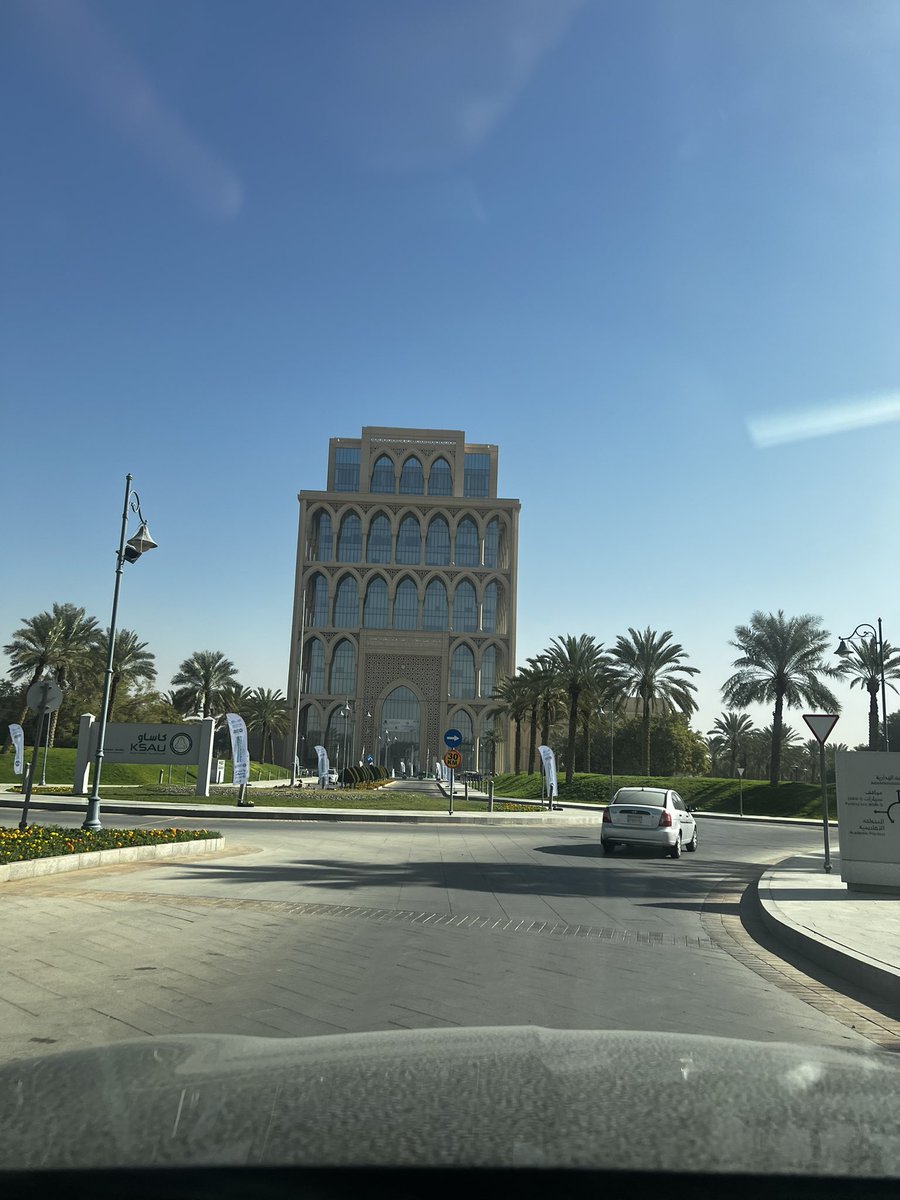 sarakhalidd0's tweet photo. الحمدلله تجربة نفخر بها🤍
!This only the beginning

#هاكثون_الإبتكار_الصحي
#KSAU_Hackathon_2026
#نبتكر_لصحة_وطن https://t.co/bIIVSAhLBV