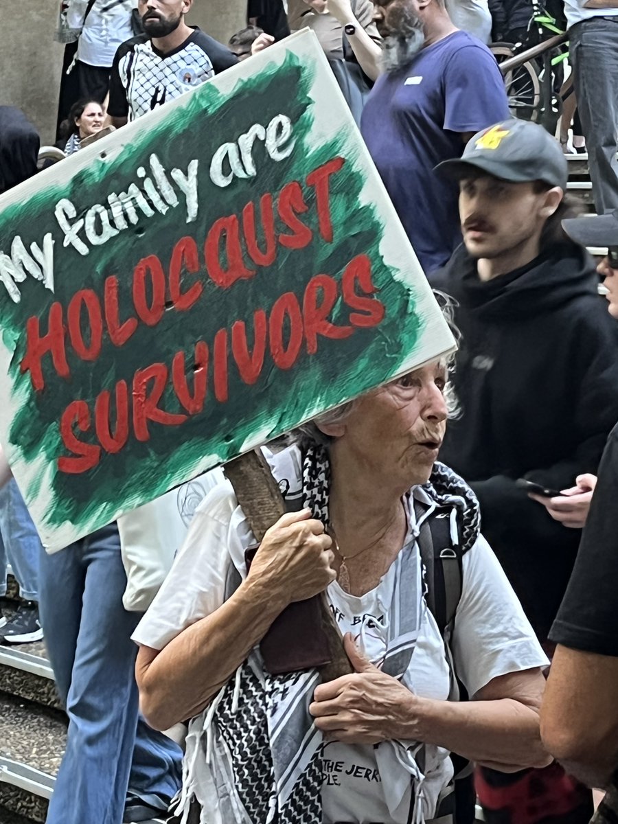 Tricia Dearborn tweet media