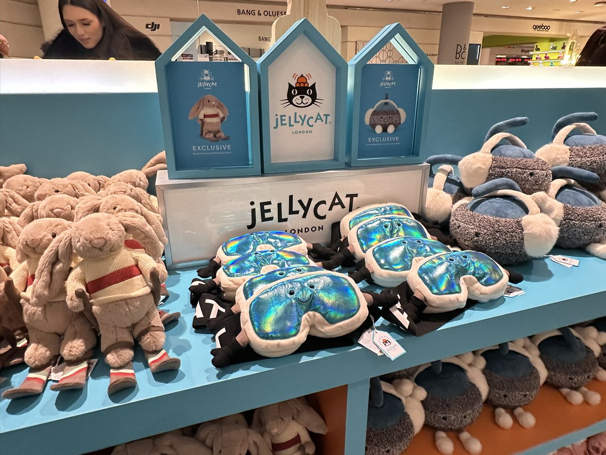 Robert Livingstone tweet media