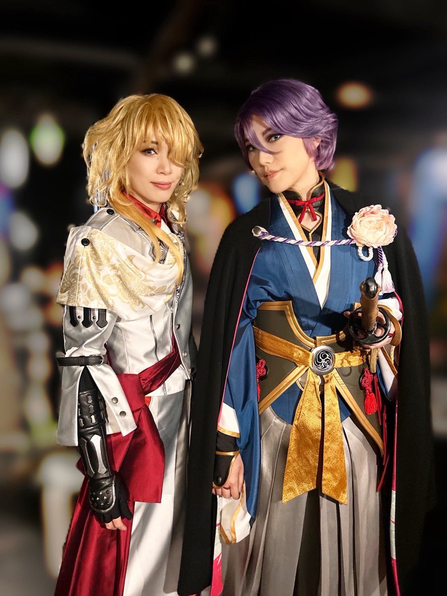 舞台『刀剣乱舞』禺伝 矛盾源氏物語～再演～

本日もありがとうございました！
歌仙兼定役の七海ひろきさんと🌸
明日は休演日です。

#刀ステ
#一文字則宗 
#綾凰華